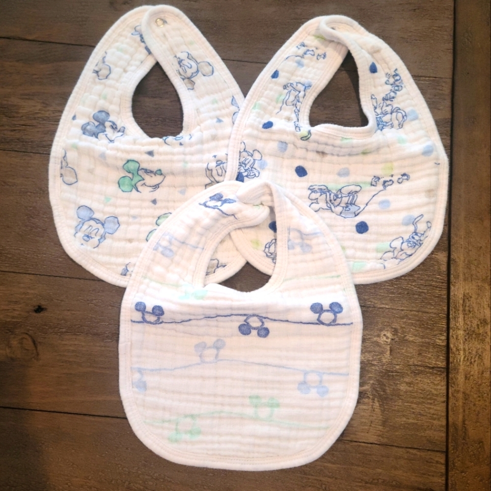 Aden + Anais Disney Baby Muslin bib Set